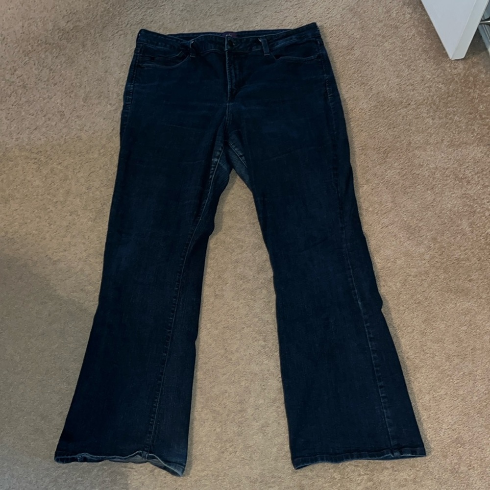 Size 18w not your daughters, jeans, boot cut